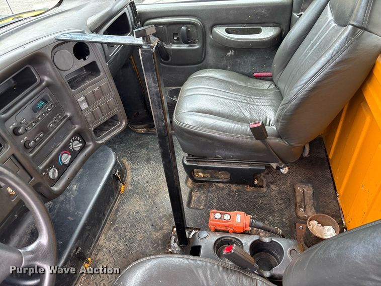 image for item DY0348 2009 Chevrolet C4500 dump flatbed truck