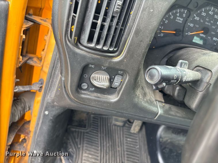 image for item DY0348 2009 Chevrolet C4500 dump flatbed truck