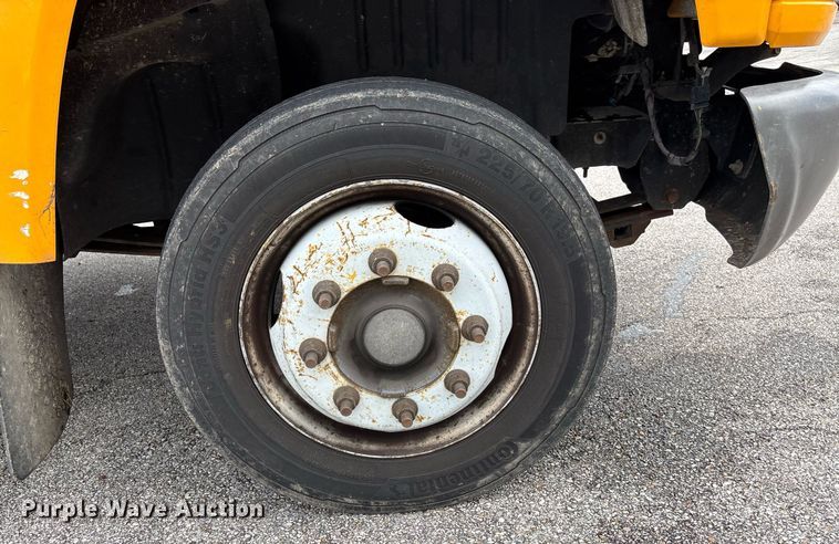 image for item DY0348 2009 Chevrolet C4500 dump flatbed truck