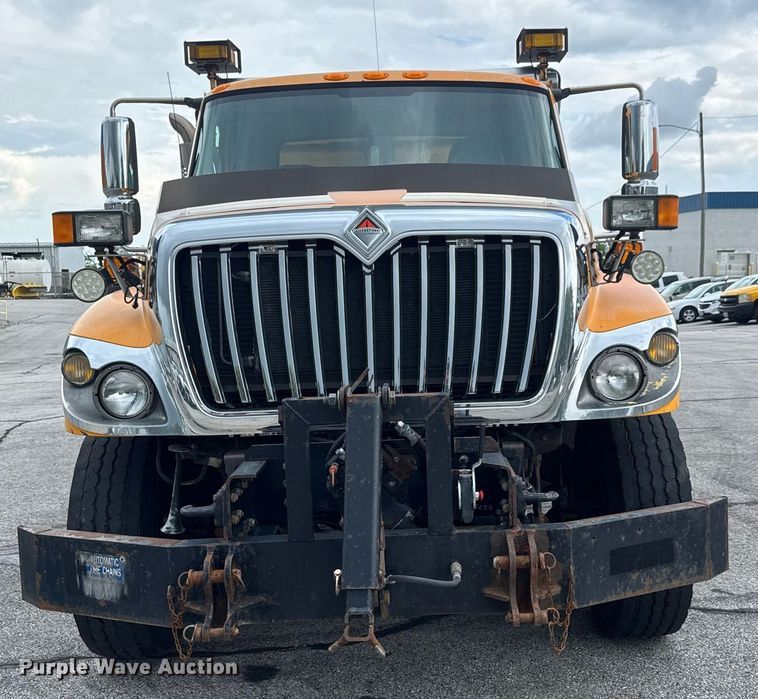 image for item DY0349 2010 International 7500  dump truck