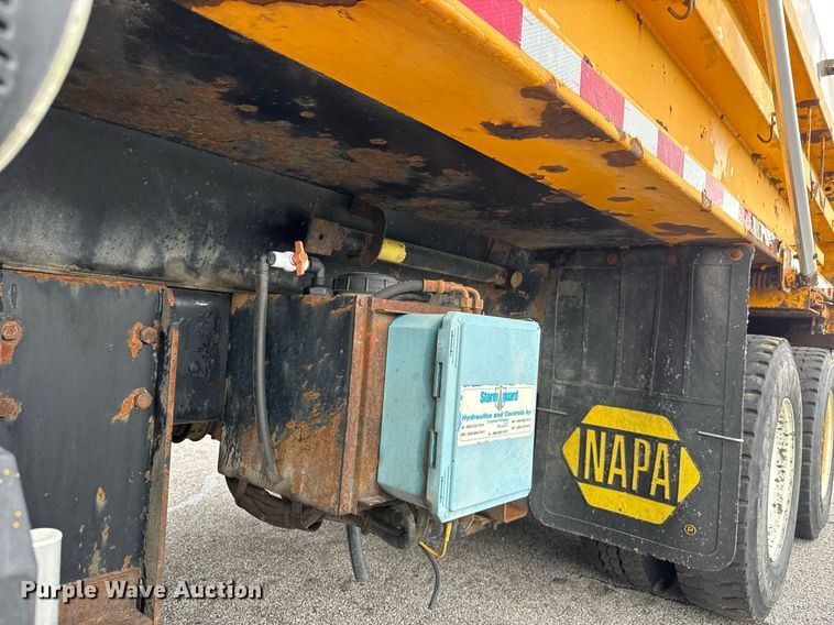 image for item DY0349 2010 International 7500  dump truck