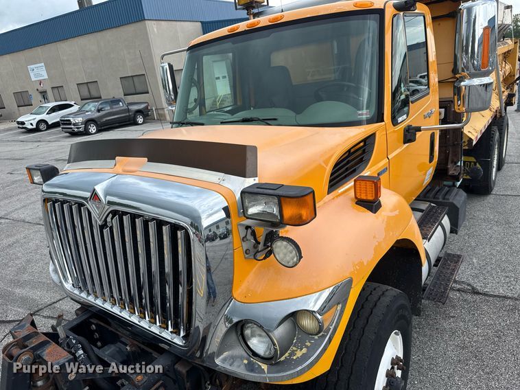 image for item DY0349 2010 International 7500  dump truck