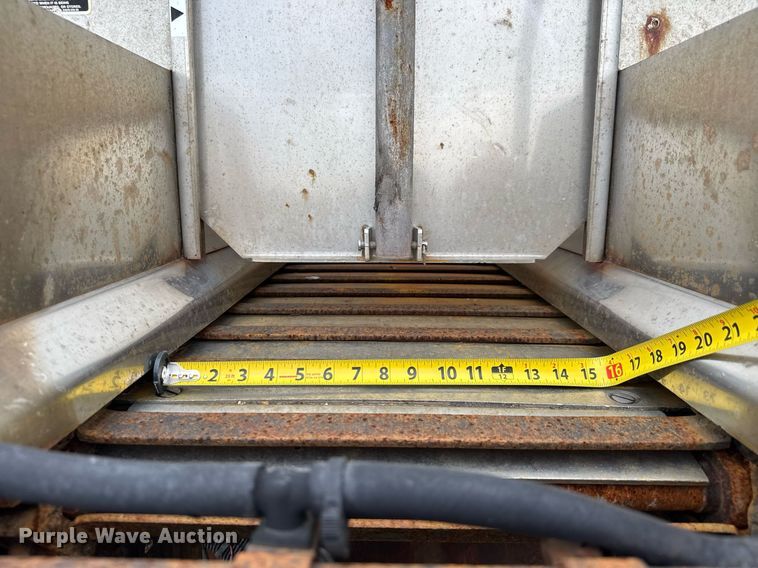 image for item DY0349 2010 International 7500  dump truck