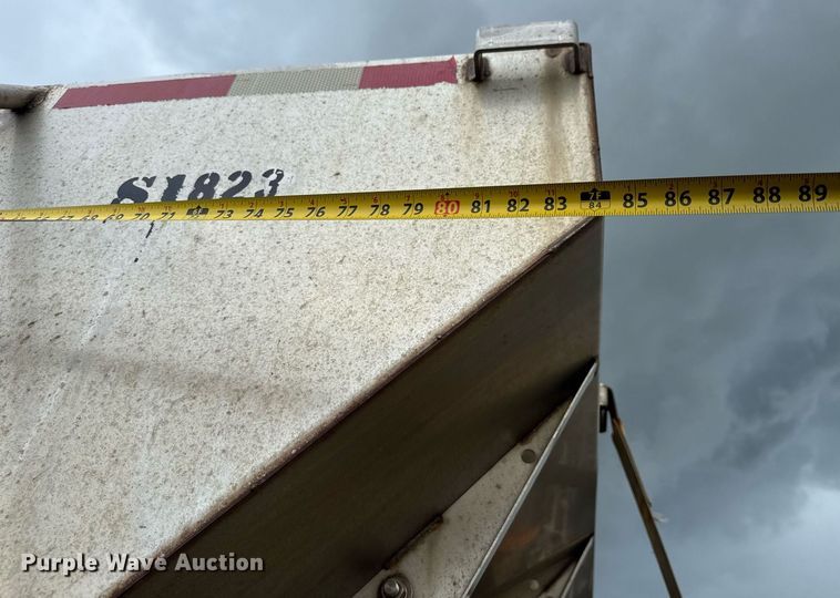 image for item DY0349 2010 International 7500  dump truck