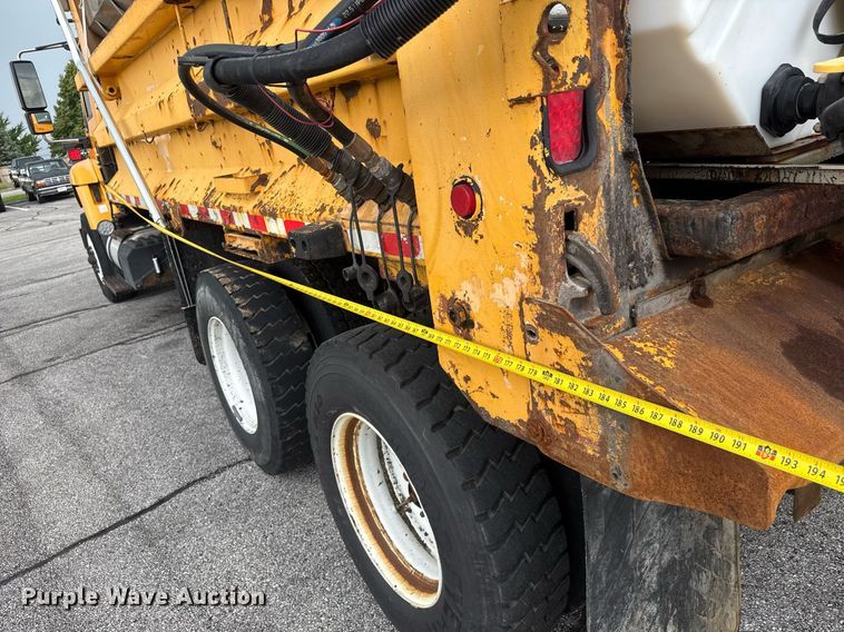 image for item DY0349 2010 International 7500  dump truck