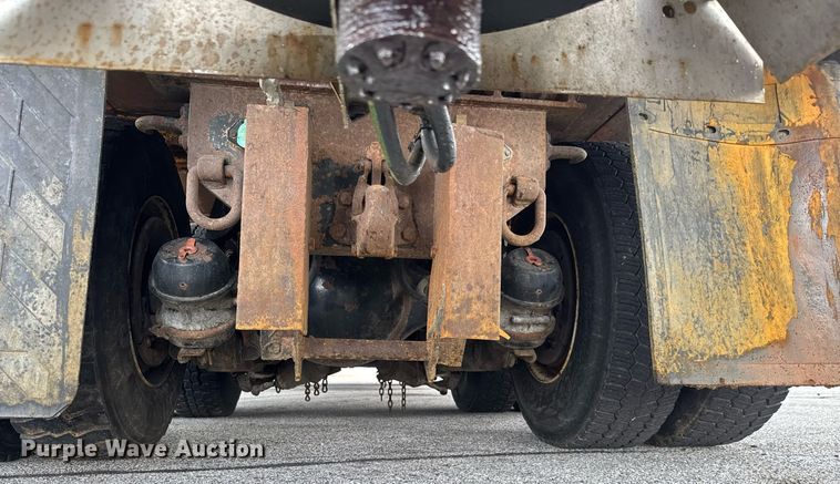 image for item DY0349 2010 International 7500  dump truck