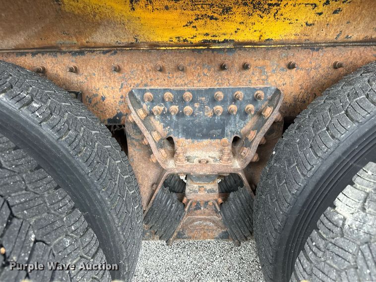 image for item DY0349 2010 International 7500  dump truck