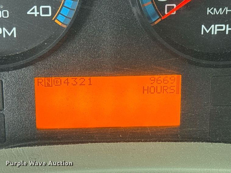 image for item DY0349 2010 International 7500  dump truck