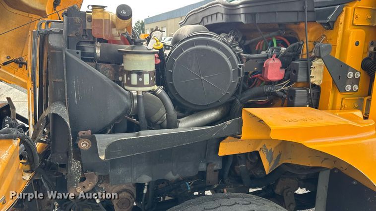 image for item DY0349 2010 International 7500  dump truck