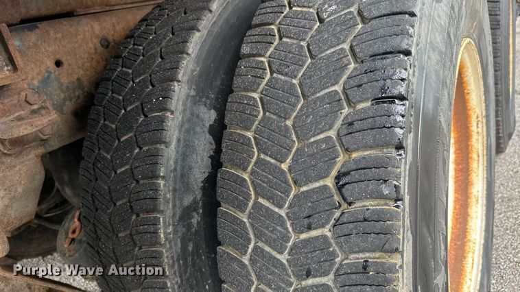 image for item DY0349 2010 International 7500  dump truck