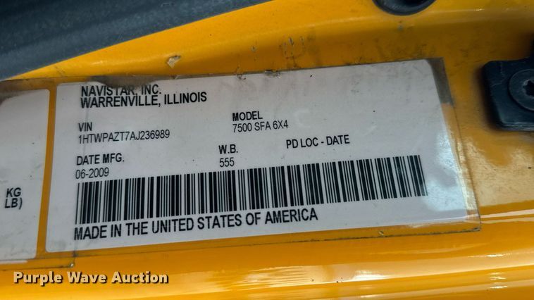 image for item DY0349 2010 International 7500  dump truck