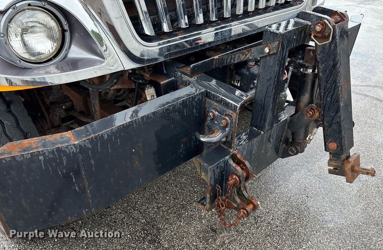 image for item DY0350 2011 International Workstar 7500 dump truck