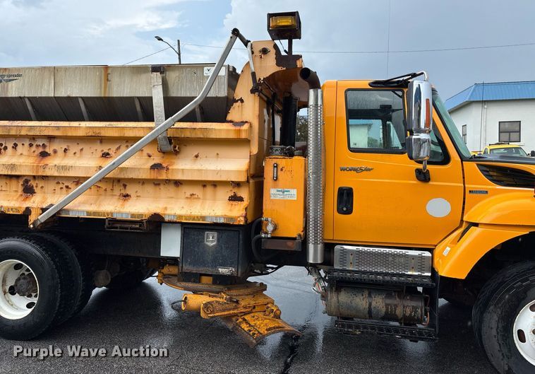 image for item DY0350 2011 International Workstar 7500 dump truck