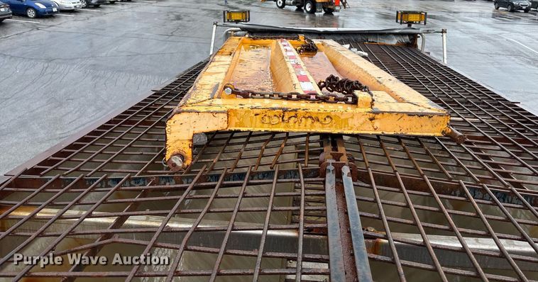 image for item DY0350 2011 International Workstar 7500 dump truck