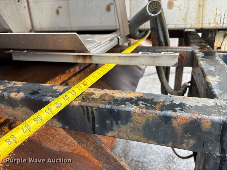 image for item DY0350 2011 International Workstar 7500 dump truck