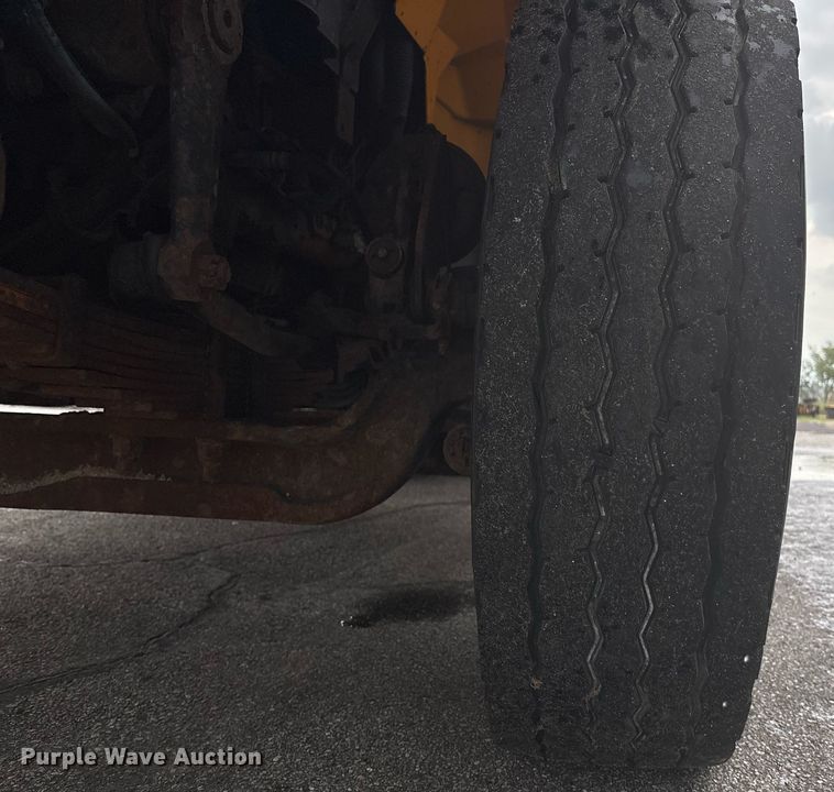 image for item DY0350 2011 International Workstar 7500 dump truck