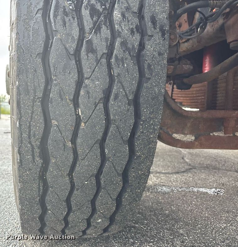 image for item DY0350 2011 International Workstar 7500 dump truck