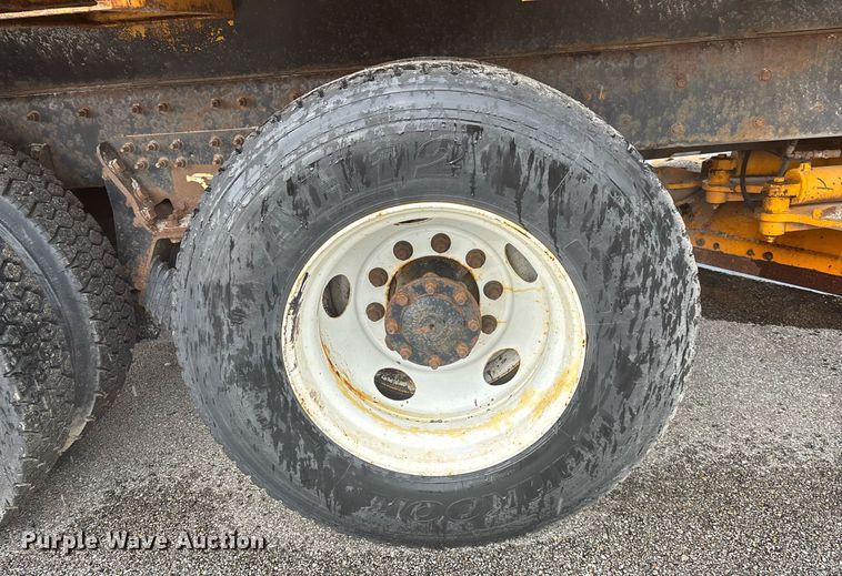 image for item DY0350 2011 International Workstar 7500 dump truck