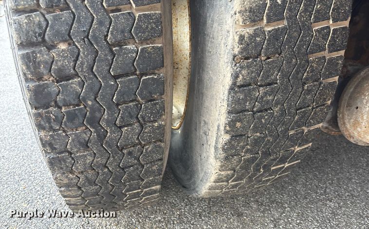 image for item DY0350 2011 International Workstar 7500 dump truck