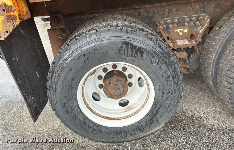 image for item DY0350 2011 International Workstar 7500 dump truck