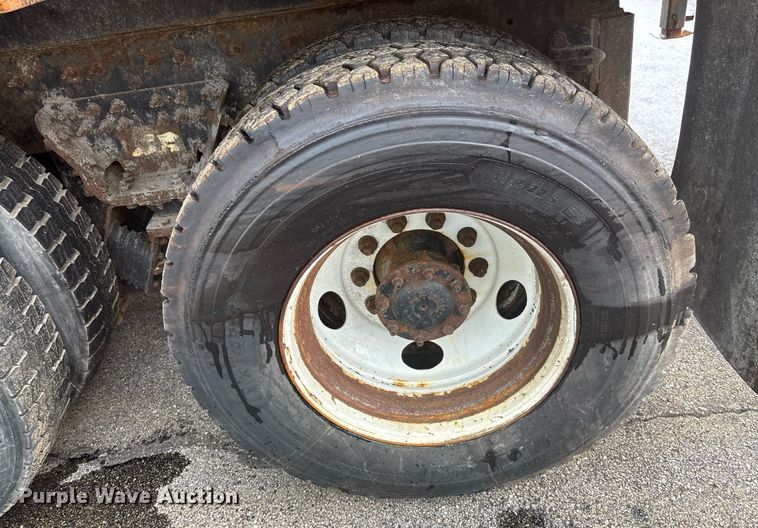 image for item DY0350 2011 International Workstar 7500 dump truck