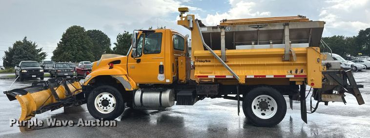 image for item DY0351 2006 International 7400 dump truck