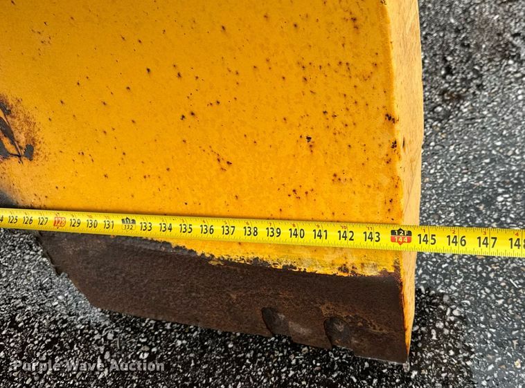 image for item DY0351 2006 International 7400 dump truck