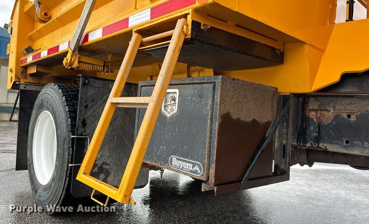 image for item DY0351 2006 International 7400 dump truck