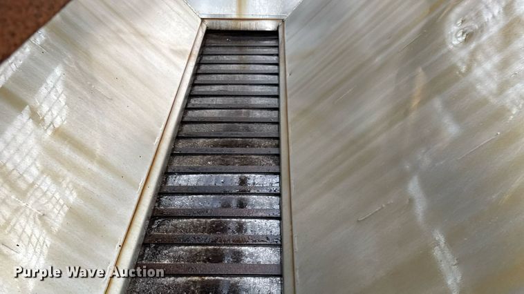 image for item DY0351 2006 International 7400 dump truck