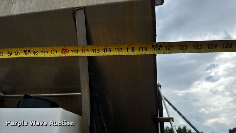 image for item DY0351 2006 International 7400 dump truck