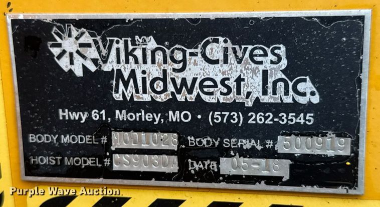 image for item DY0351 2006 International 7400 dump truck