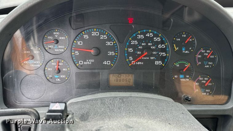 image for item DY0351 2006 International 7400 dump truck