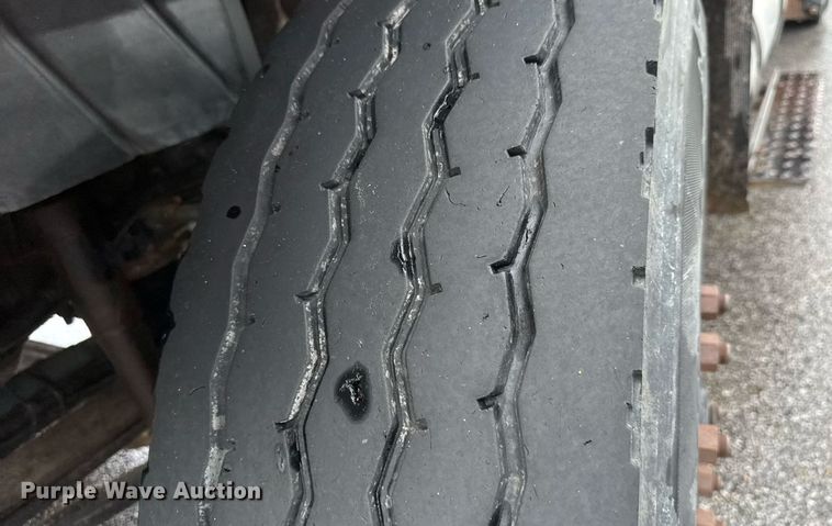 image for item DY0351 2006 International 7400 dump truck