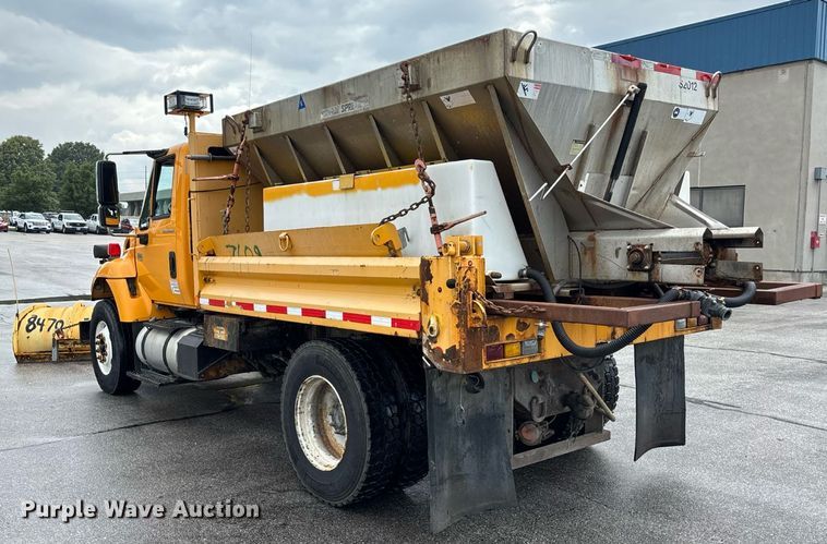 image for item DY0353 2006 International 7400 dump truck