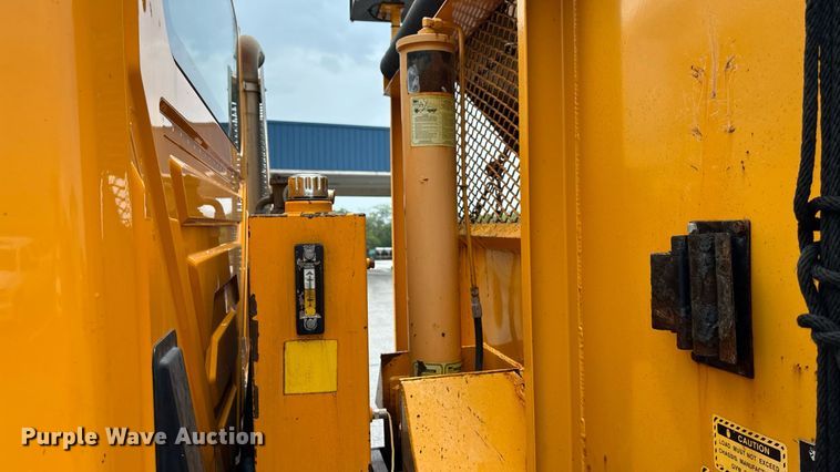 image for item DY0353 2006 International 7400 dump truck