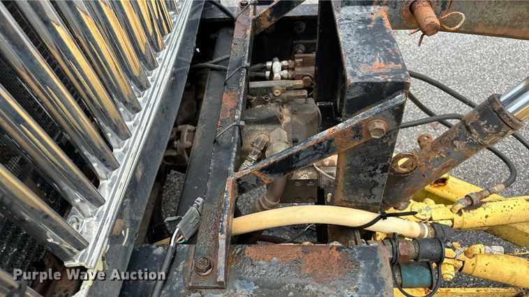 image for item DY0353 2006 International 7400 dump truck