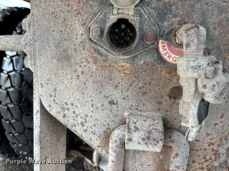 image for item DY0353 2006 International 7400 dump truck