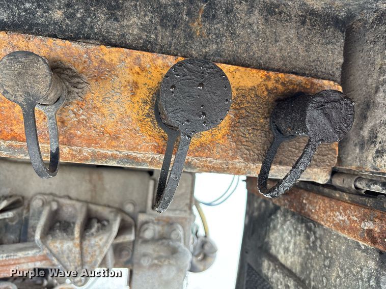 image for item DY0353 2006 International 7400 dump truck