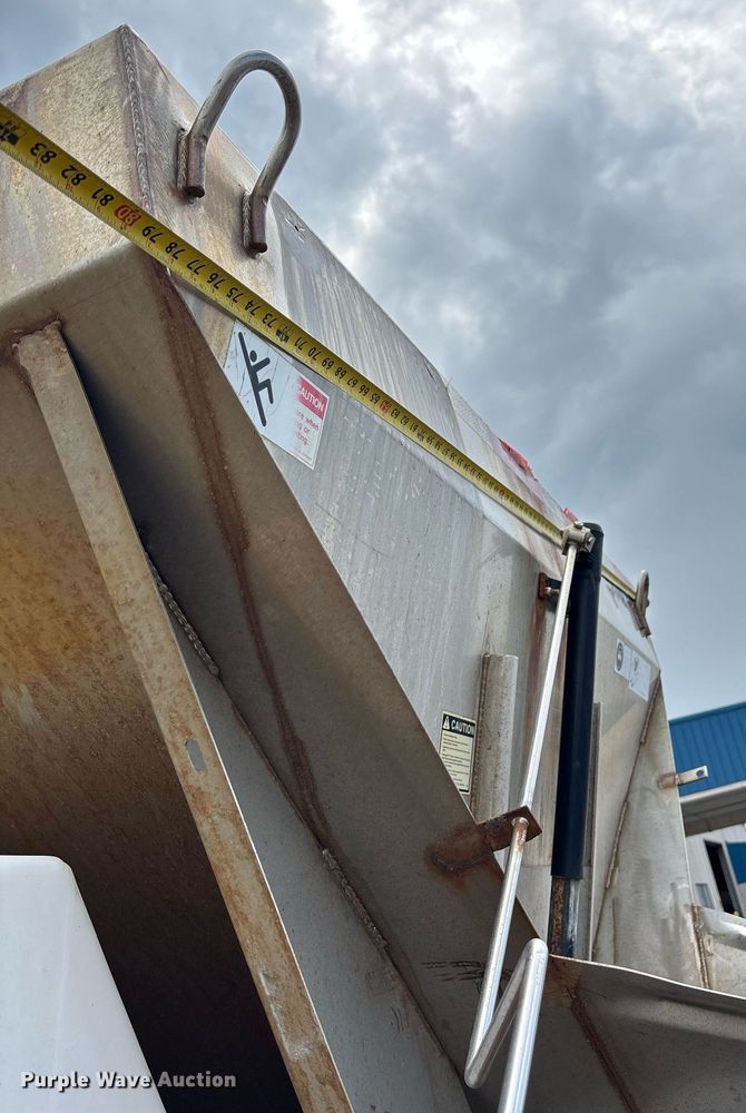 image for item DY0353 2006 International 7400 dump truck