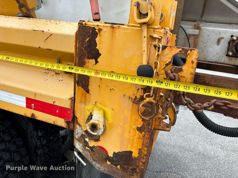 image for item DY0353 2006 International 7400 dump truck