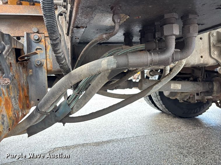 image for item DY0353 2006 International 7400 dump truck