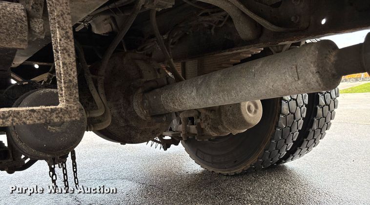 image for item DY0353 2006 International 7400 dump truck