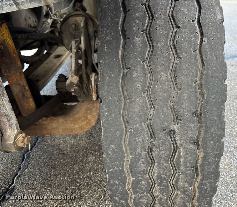 image for item DY0353 2006 International 7400 dump truck