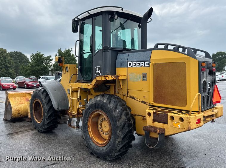 image for item DY0354 2006 John Deere 444J wheel loader