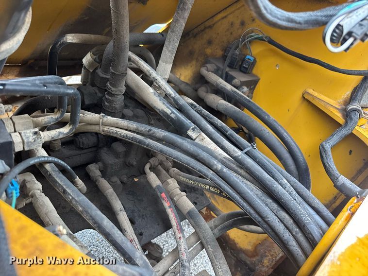 image for item DY0354 2006 John Deere 444J wheel loader