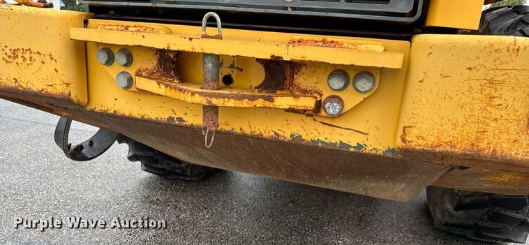 image for item DY0354 2006 John Deere 444J wheel loader