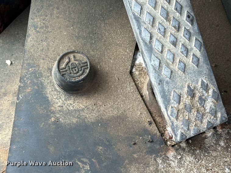 image for item DY0354 2006 John Deere 444J wheel loader