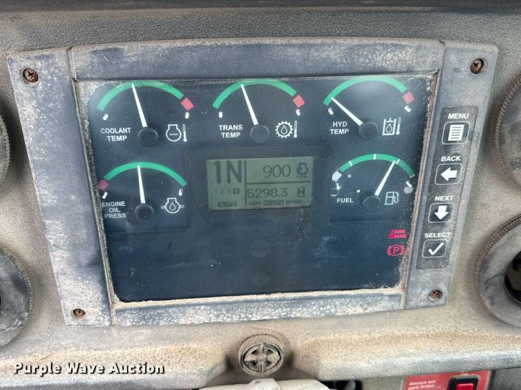 image for item DY0354 2006 John Deere 444J wheel loader