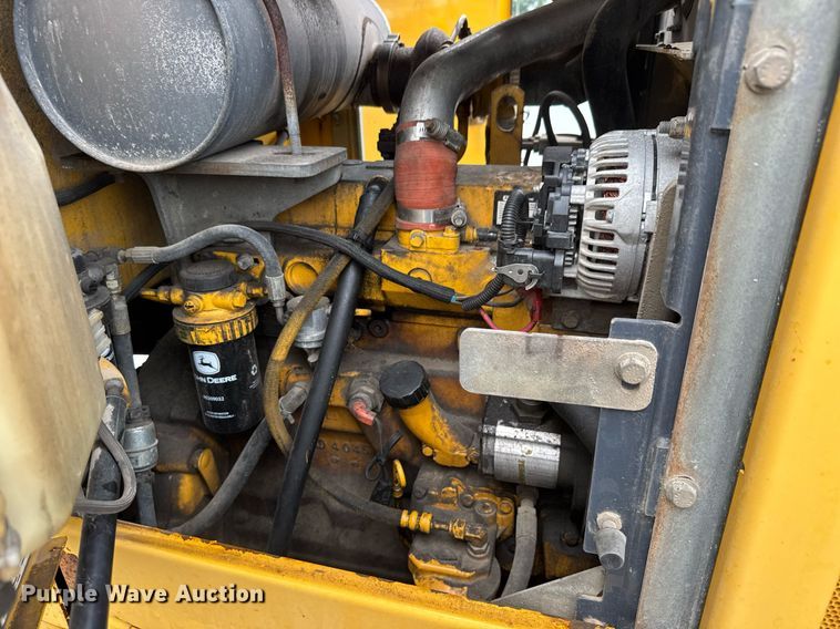 image for item DY0354 2006 John Deere 444J wheel loader