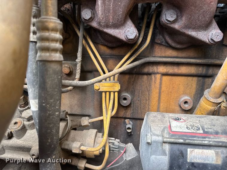 image for item DY0354 2006 John Deere 444J wheel loader